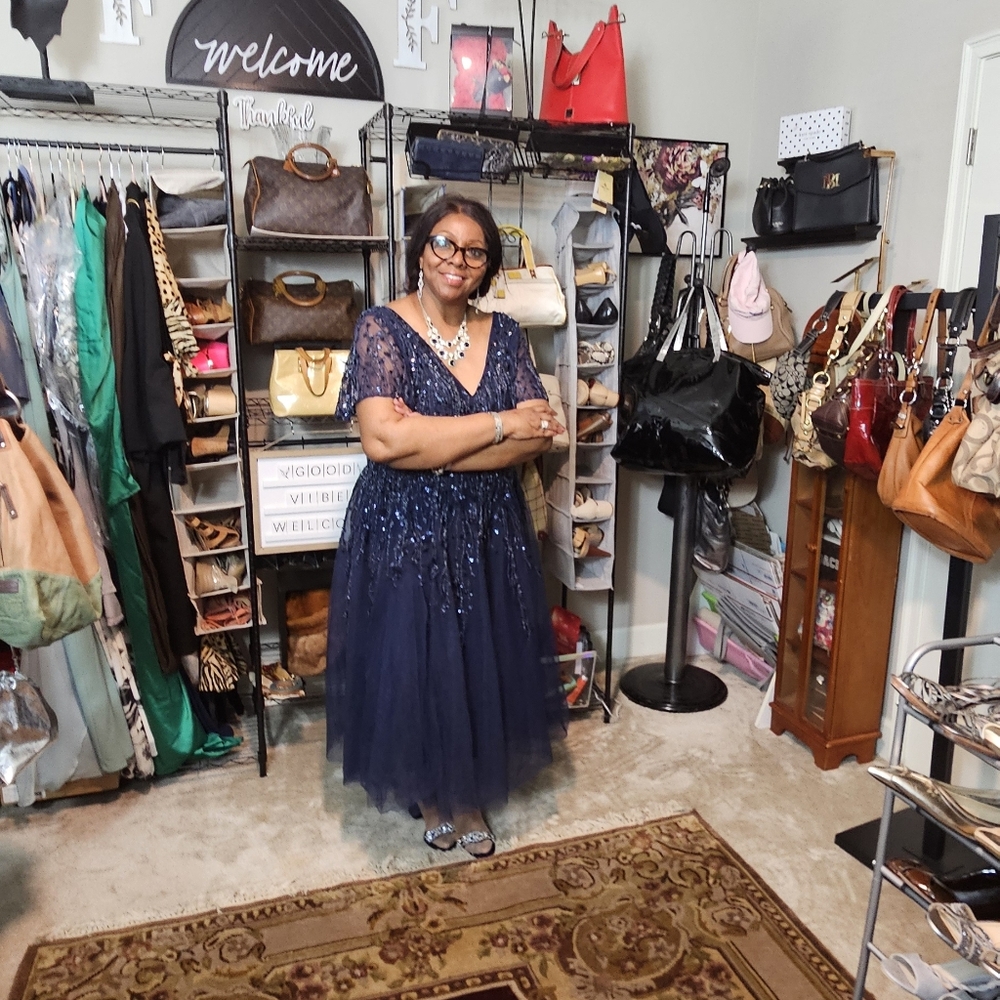 Please CLICK the Notification BELL and Share To Be Notified Of My Next Live Show - Picture 6 of 14